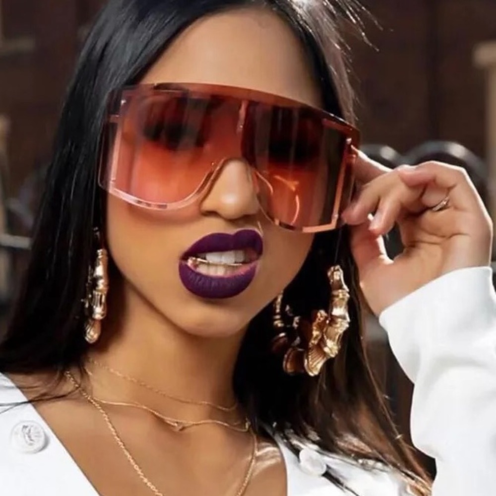 Cosmic Theory Sunnies